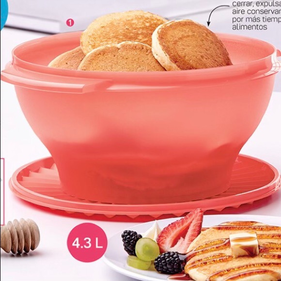 Tupperware Servalier Salad Bowl 4.3 Liter